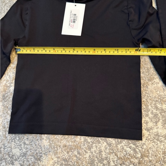 Nikibiki Black Mock Neck Long Sleeve Knit Cropped Pullover Stretch Top One Size - Picture 5 of 5